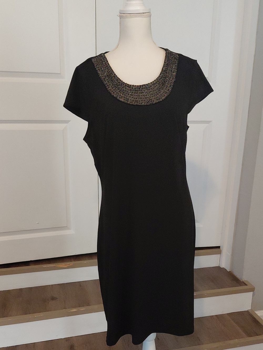 Forever 21 Black Midi Dress w/ Beaded Scoop Neck Short Sleeves Gently Used SZ 1X